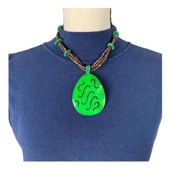 Handmade Tribal Islander Primitive Choker Beaded Painted Shell Pendant - Picture 1 of 6